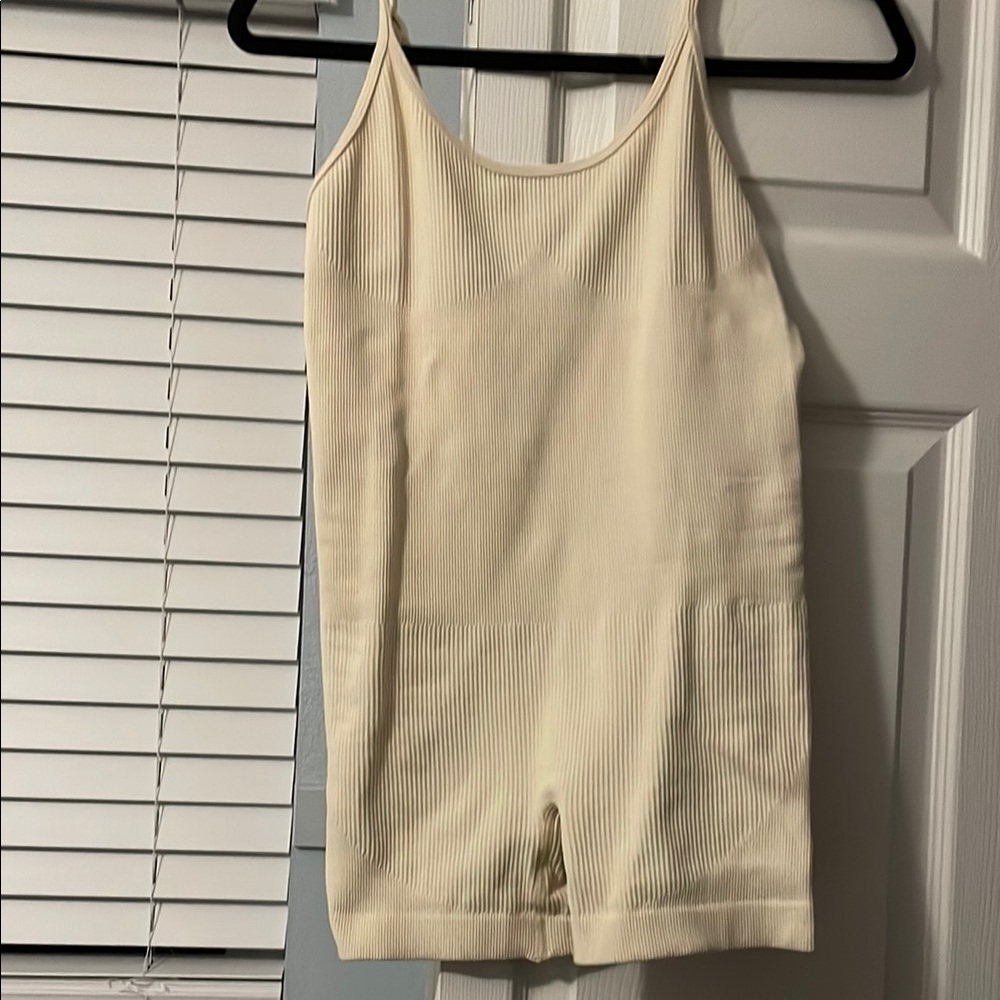 Cream Ribbed Spaghetti Strap Romper - Picture 2 of 3
